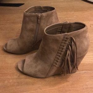 Light brown/tan suede fringe booties WORN ONCE